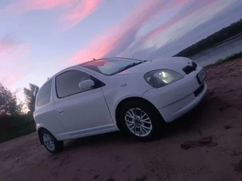 Toyota Vitz 1999 года, 1л, АКПП - частное объявление в Асино