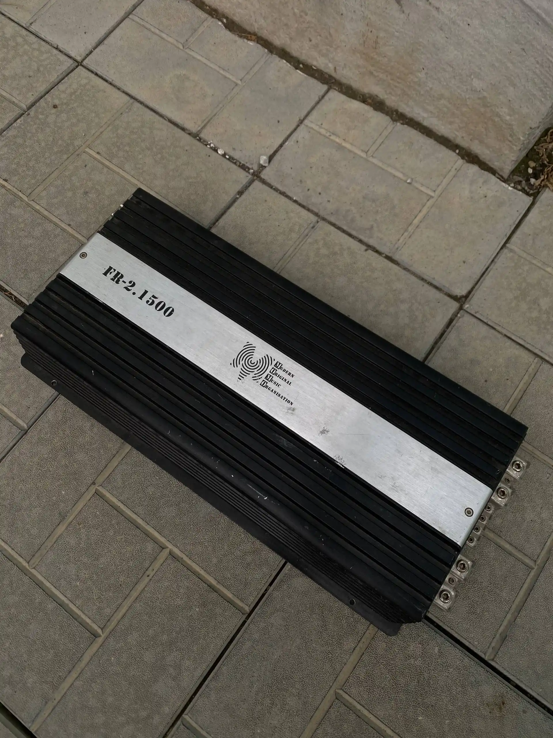 Продам усилитель MOMO 2.1500