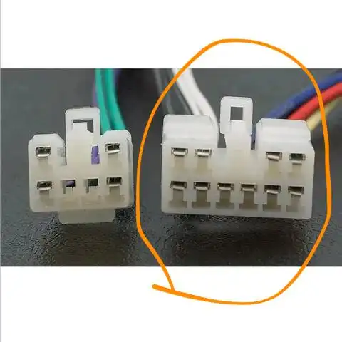 Куплю штатный штекер на магнитолу Тойота