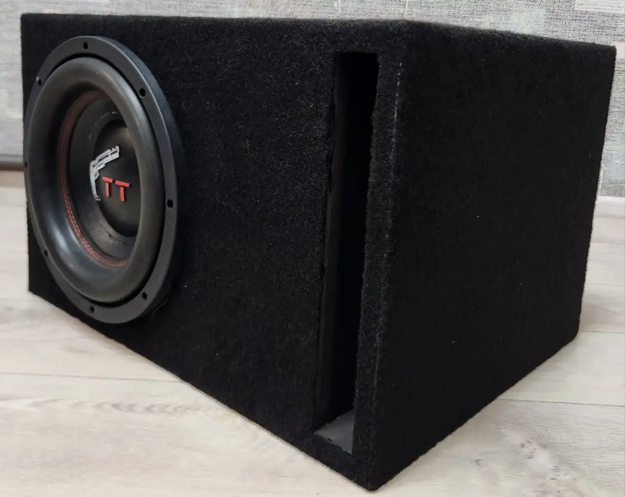 Сабвуфер Ural TT10 с усилителем Swat M-1.500