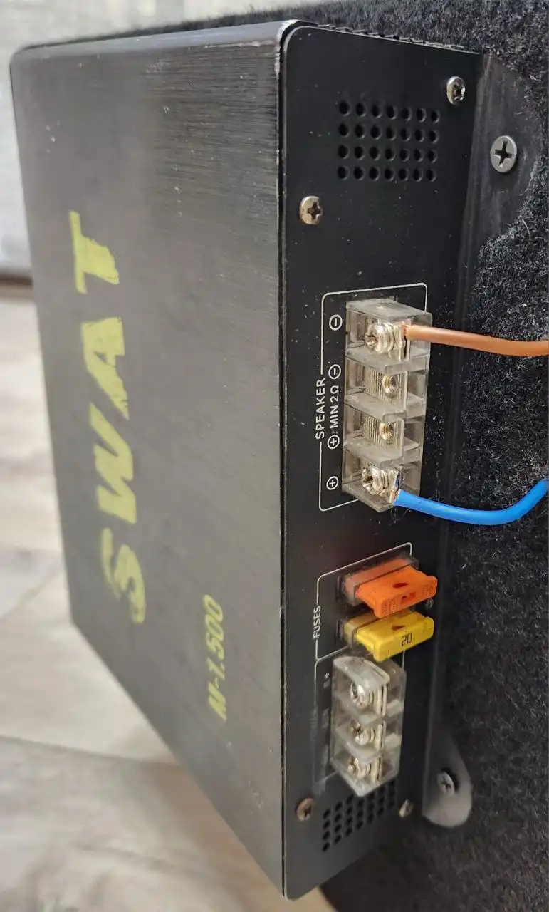 Сабвуфер Ural TT10 с усилителем Swat M-1.500