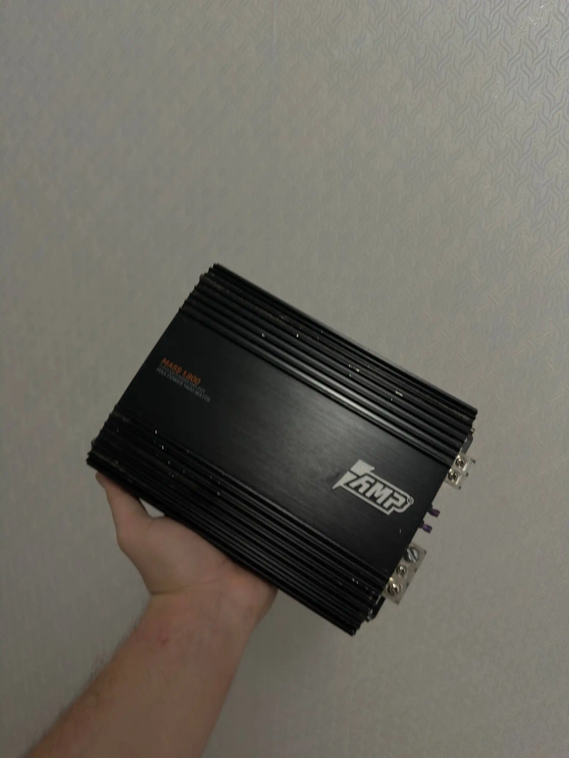 Продам усилитель УСС в хорошем состоянии