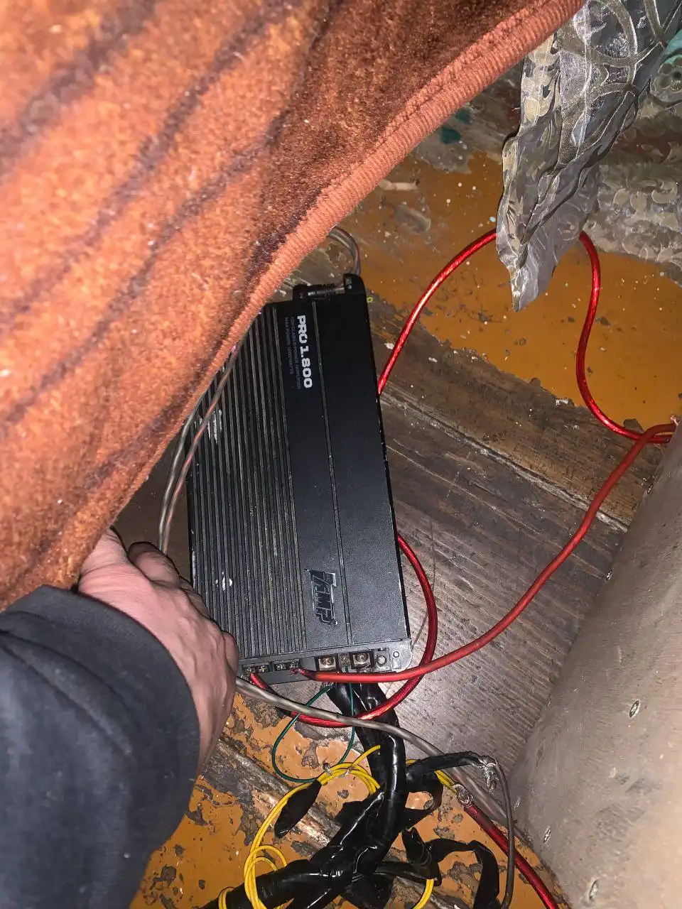 Обмен сабвуфера на iPhone