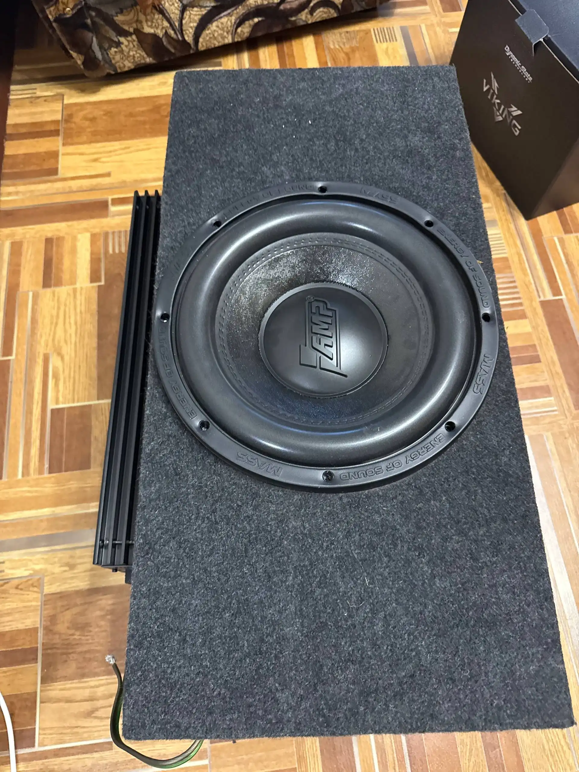Сабвуфер с коробом AMP MASS 12"