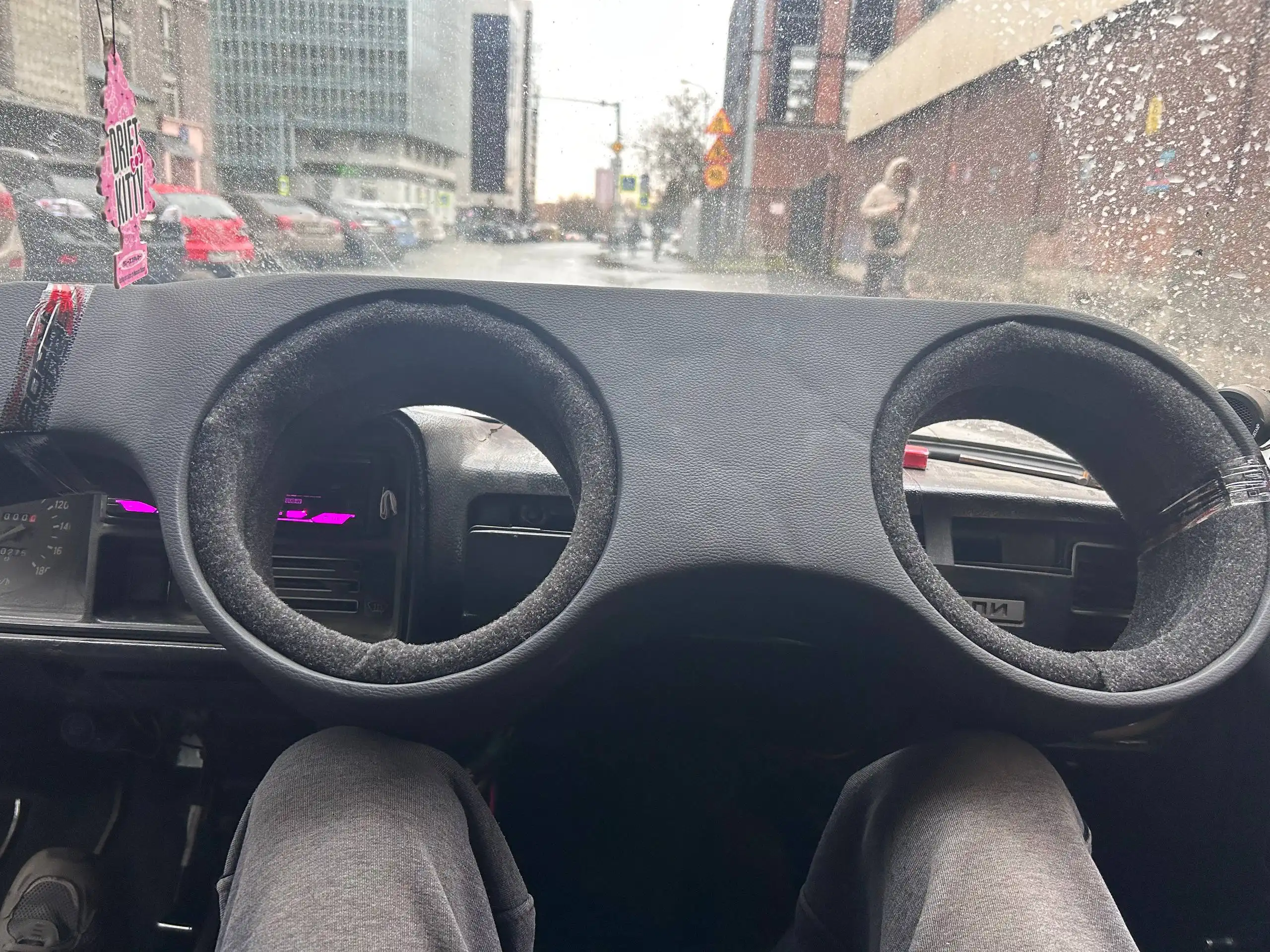 Продажа динамиков Machete Lite 60, HeadShot TW Neo-25 и подиумов на классику