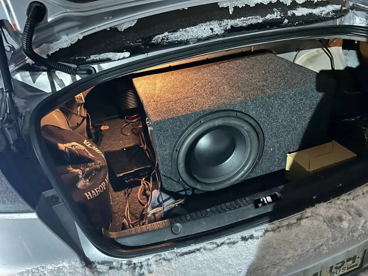 Продажа сабвуфера Machete Lite 12 с коробом и усилителем MFA 2.320