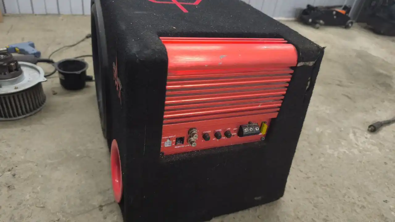 Продам автозвук