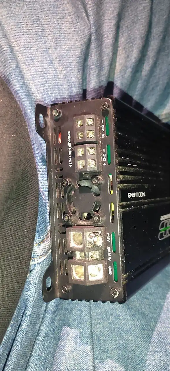 Автозвук: сабвуфер, усилитель, динамики