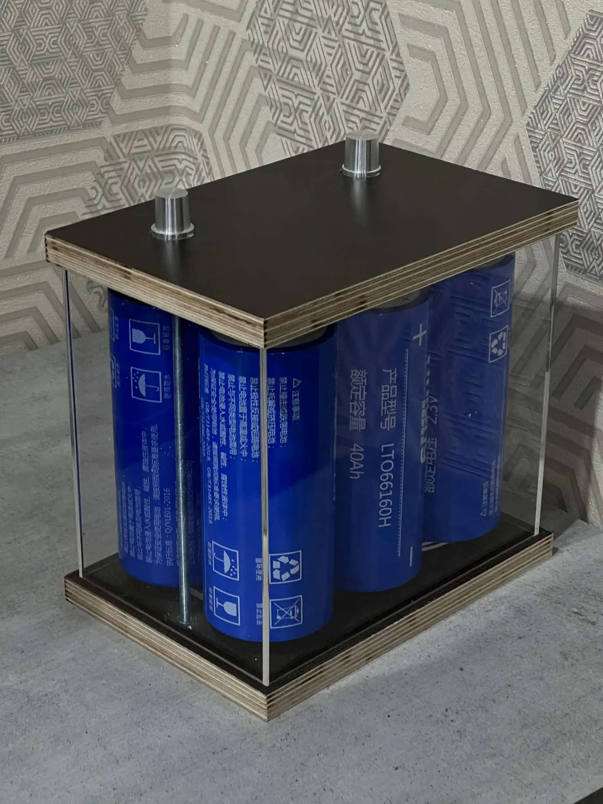 Титанат 35ач в закрытом корпусе - Автозвук (Авто) в Новосибирск