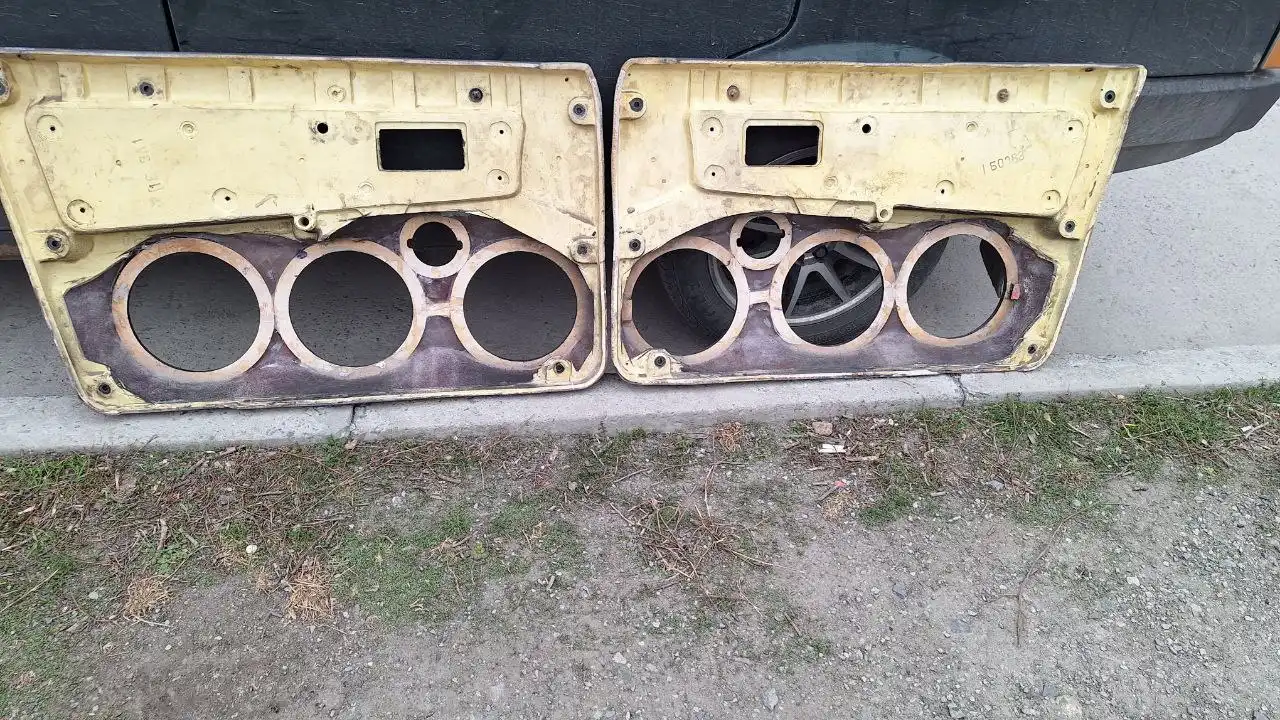 Продам сабвуфер Pride BB12 V2 и дверные карты на ВАЗ 2109-15 - Автозвук (Авто) в Новосибирск