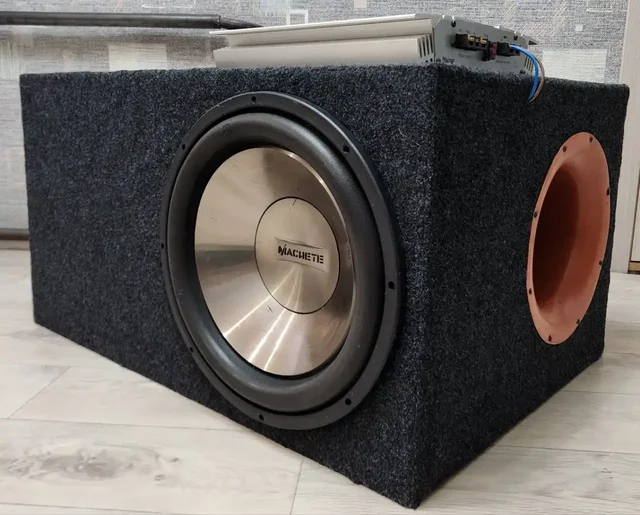 Сабвуфер Machete M15D4 с усилителем Magnat - Аудиосистемы в Новосибирск