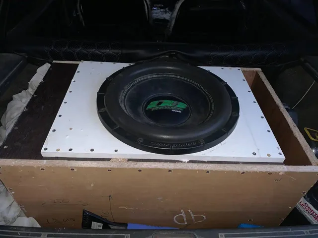 Продажа автозвукового оборудования: сабвуфер DB305, дистрибьютер, силовые провода, RCA кабель - Авторынок в Новосибирск