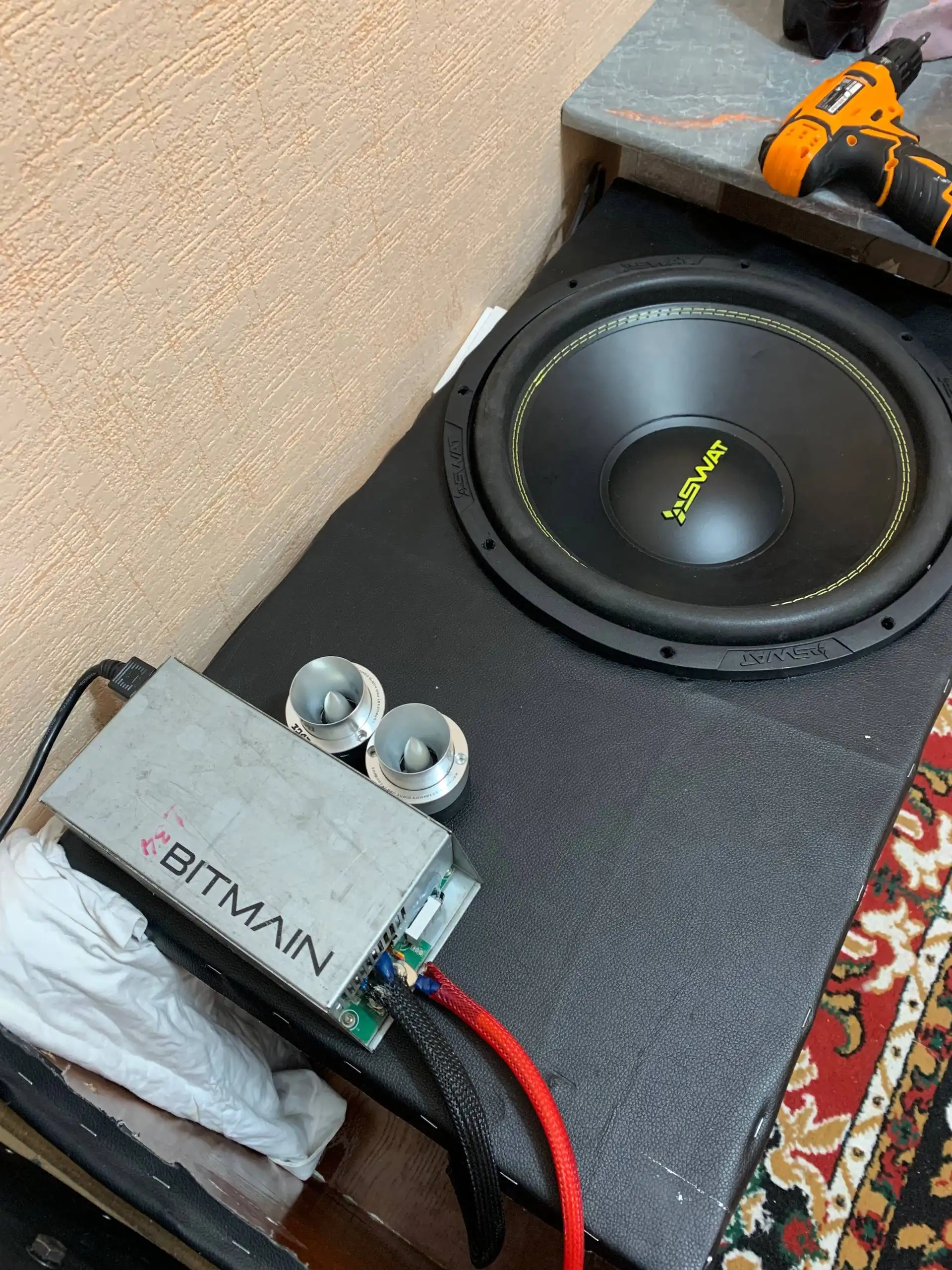 Продажа автозвука: сабвуферы, динамики, рупоры - Автозвук (Авто) в Новосибирск