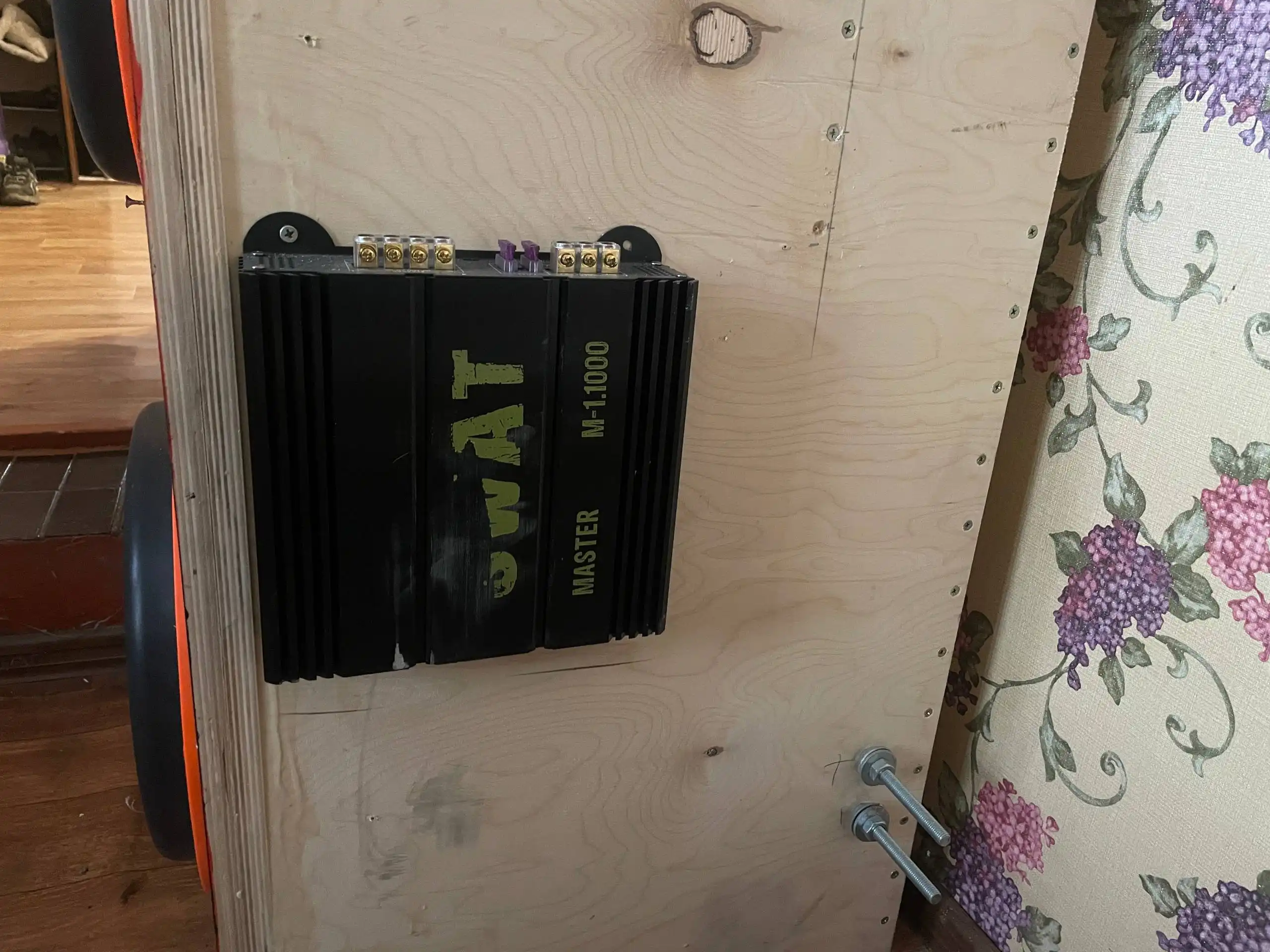 Продажа автозвука в Новосибирске - Автозвук (Авто) в Новосибирск