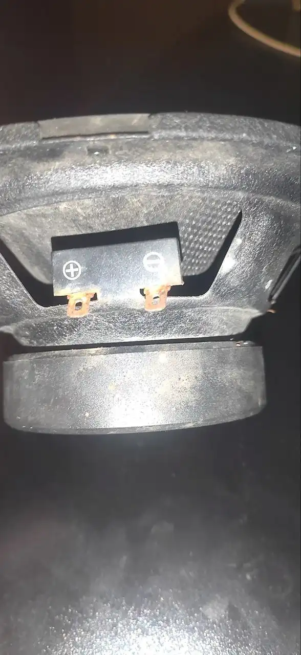 Сабвуфер и усилитель в отличном состоянии - Автозвук (Электроника) в Новосибирск