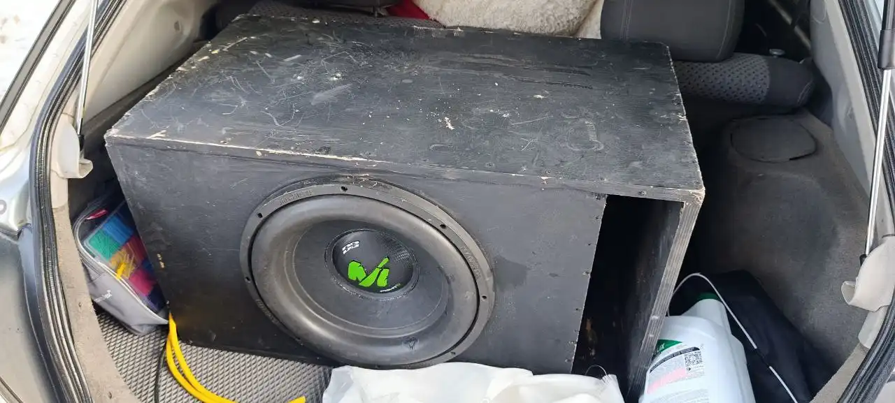 Продам сабвуфер Machete Fight MF 15R 1200Вт - Автозвук (Электроника) в Новосибирск