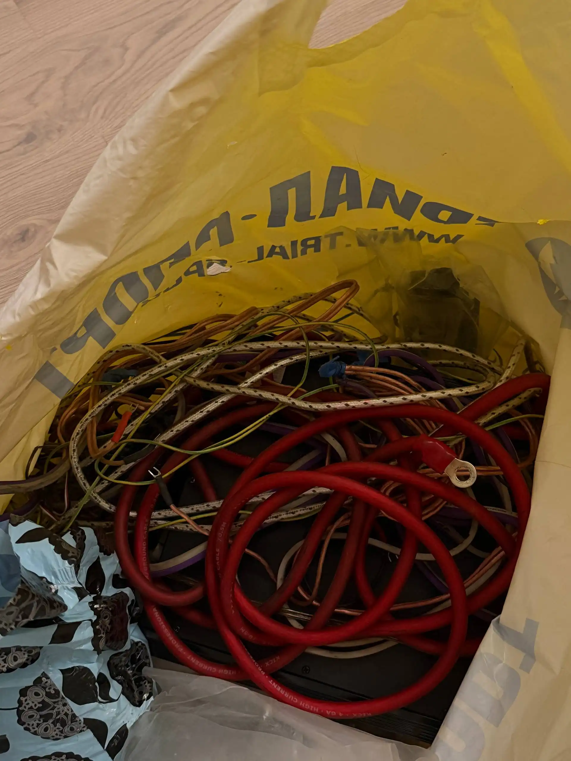 Продажа оборудования для автозвука - Автозвук (Электроника) в Новосибирск