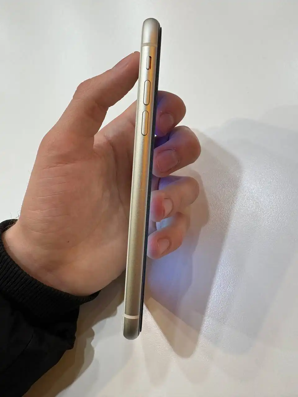 iPhone 11 128 ГБ в отличном состоянии - Смартфоны (Электроника) в Новоалтайск