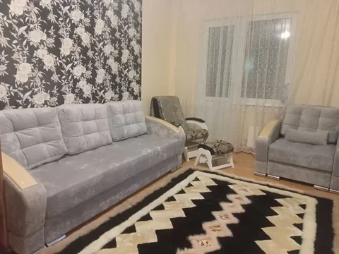 Продам диван-кровать и кресло-кровать - Для дома и дачи в Сургут