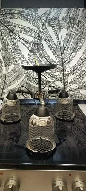 Люстра в хорошем состоянии - Кухонная техника в Сургут