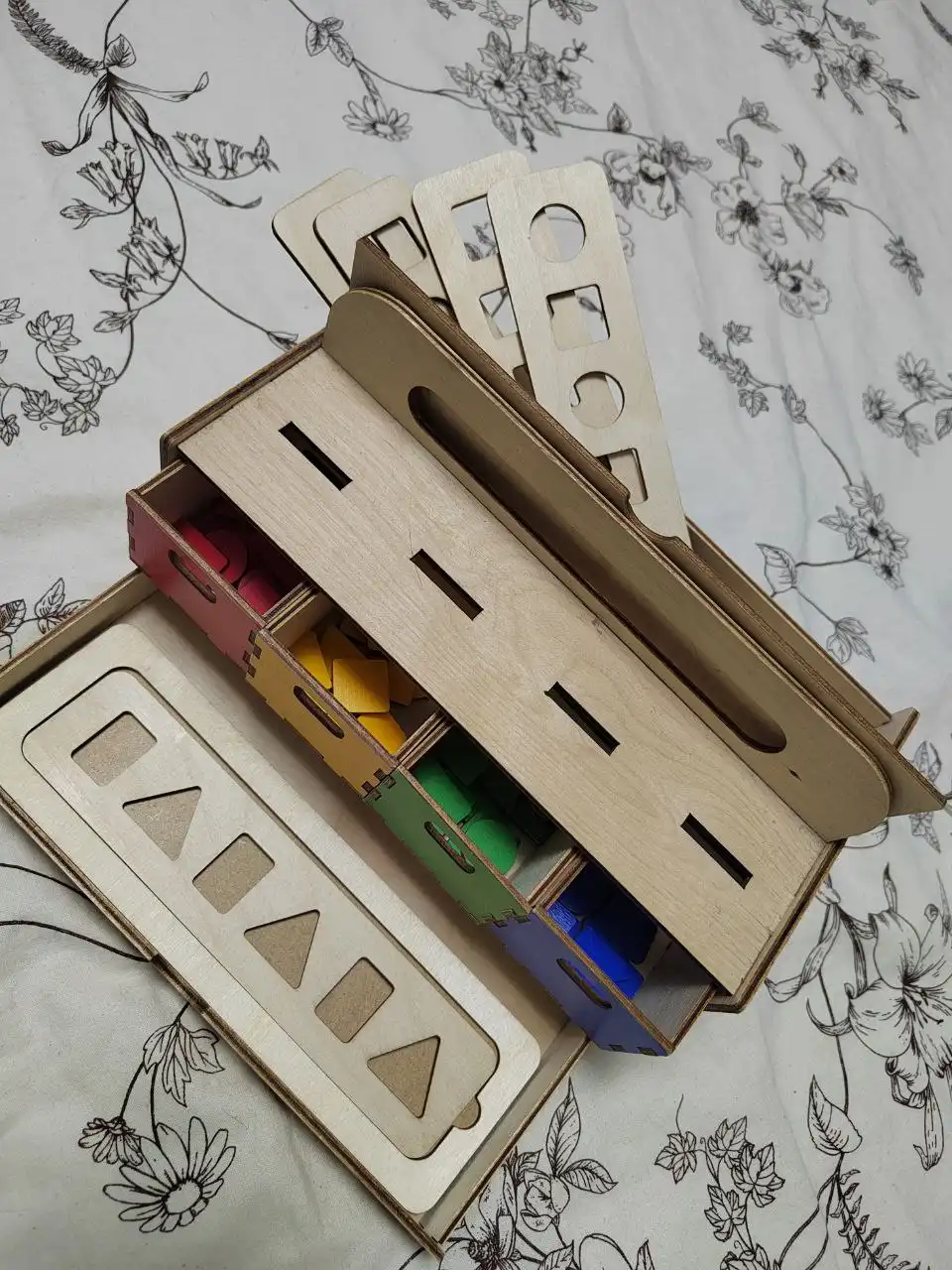 Сортер Монтессори деревянный в хорошем состоянии - Развивающие игрушки (Товары для детей) в Сургут