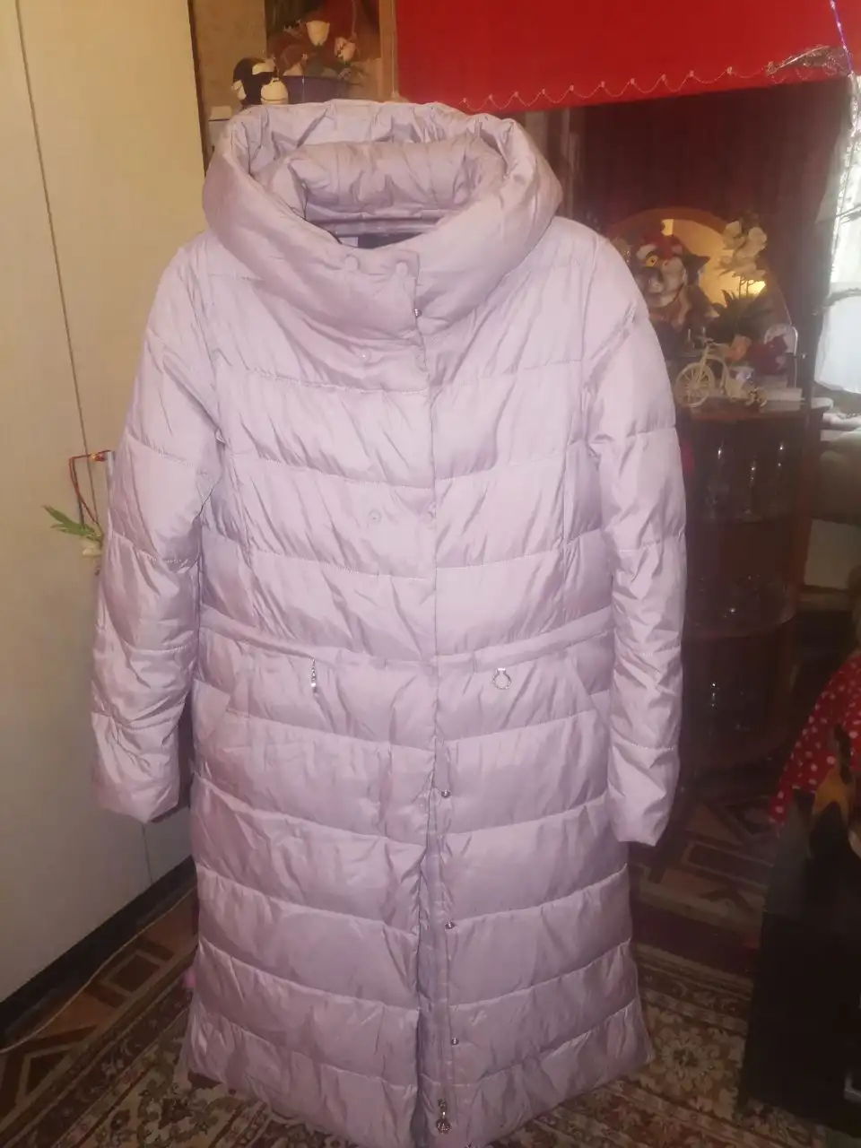 Пуховики и куртки женские 46-50 размера - Верхняя одежда (Одежда) в Сургут