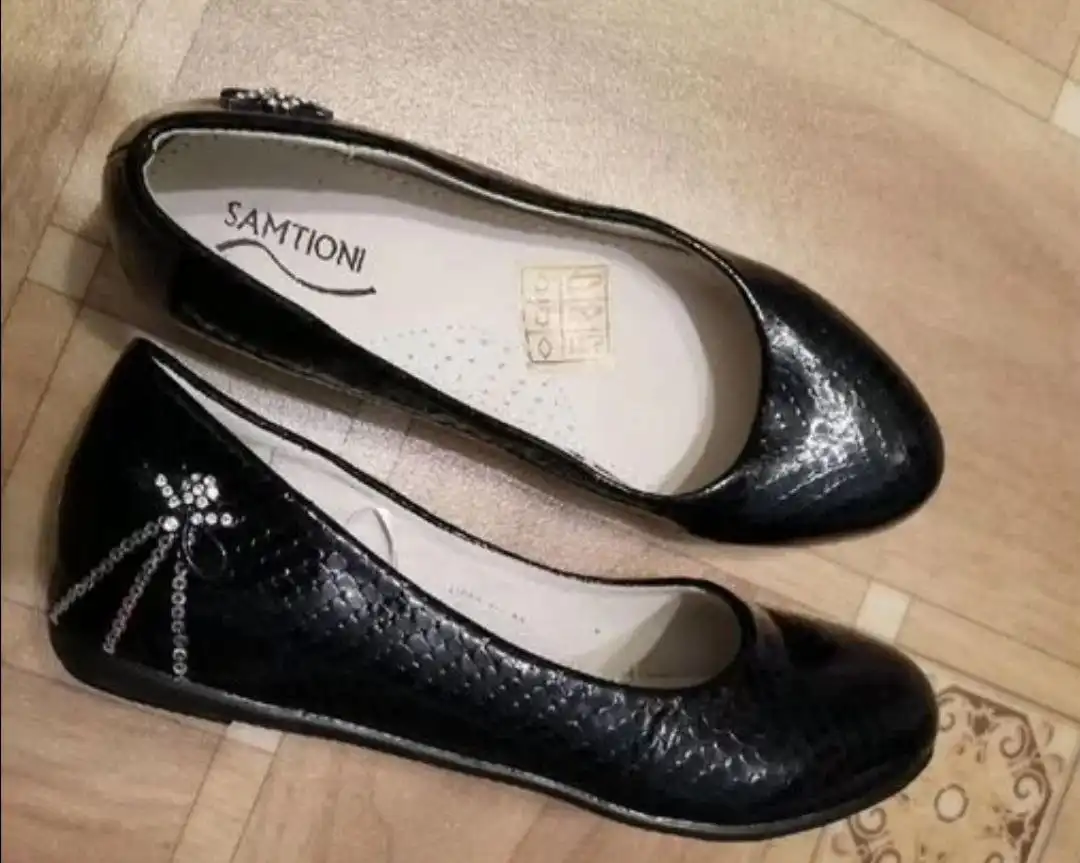 Новая обувь для девочки разных размеров - Обувь (Одежда) в Сургут