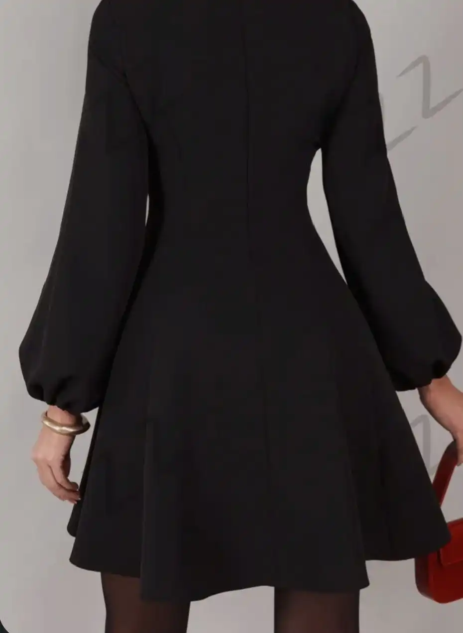 Платье новое размер 42(S) - Женская одежда (Одежда) в Сургут