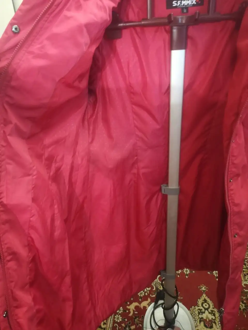 Демисезонные пуховики 48-50 размера - Верхняя одежда (Одежда) в Сургут