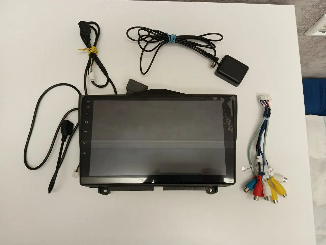 Продам магнитолу для Лады Гранты - Автомагнитолы (Электроника) в Сургут