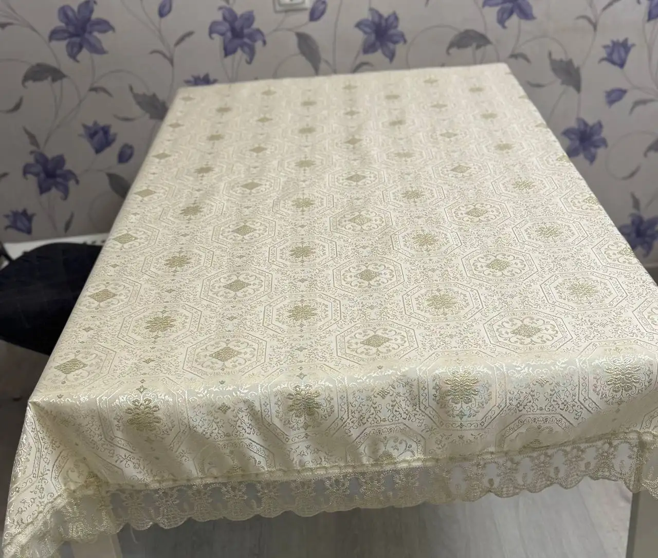 Скатерти ручной работы на заказ - Текстиль (Для дома и дачи) в Сургут