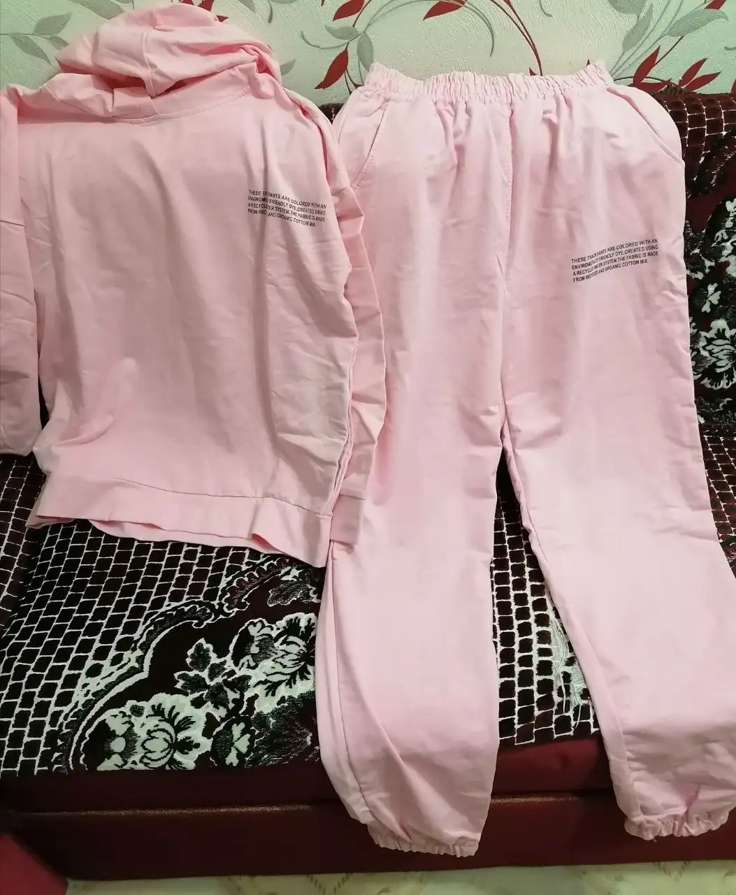 Костюм женский размер 52-54 - Женская одежда (Одежда) в Сургут