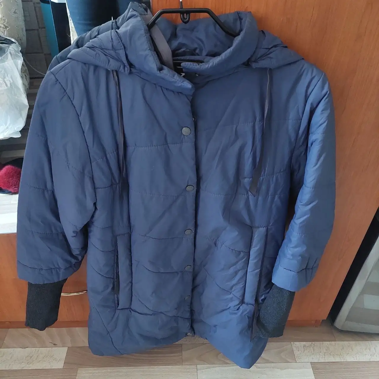 Продажа куртки весна размер 46 темно-синего цвета - Верхняя одежда (Одежда) в Сургут
