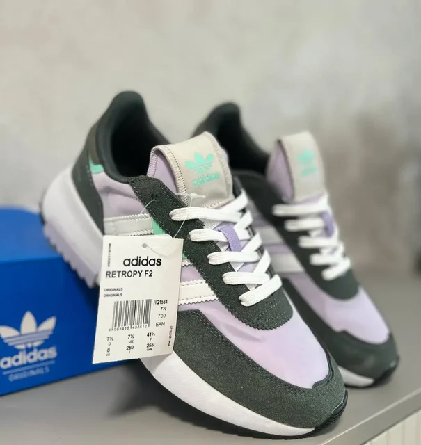 Продажа новых мужских кроссовок Adidas - Пижамы в Сургут