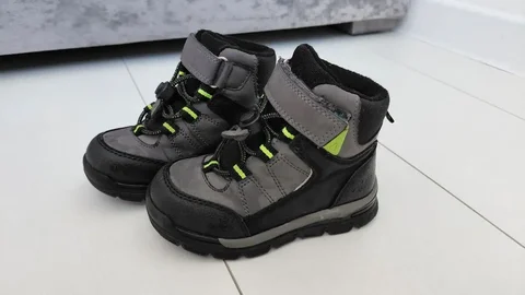 Демисезонная обувь для мальчика, размер 24 - Детские автокресла в Сургут