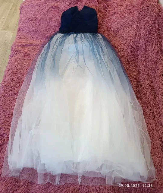 Бальное платье 42-46 рр - Футболки в Сургут