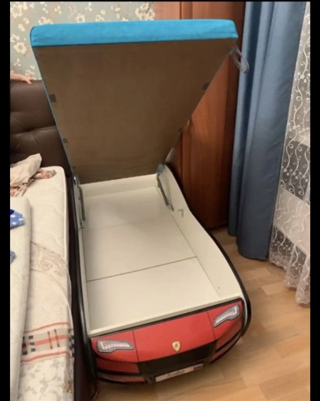 Продам кровать 160х80