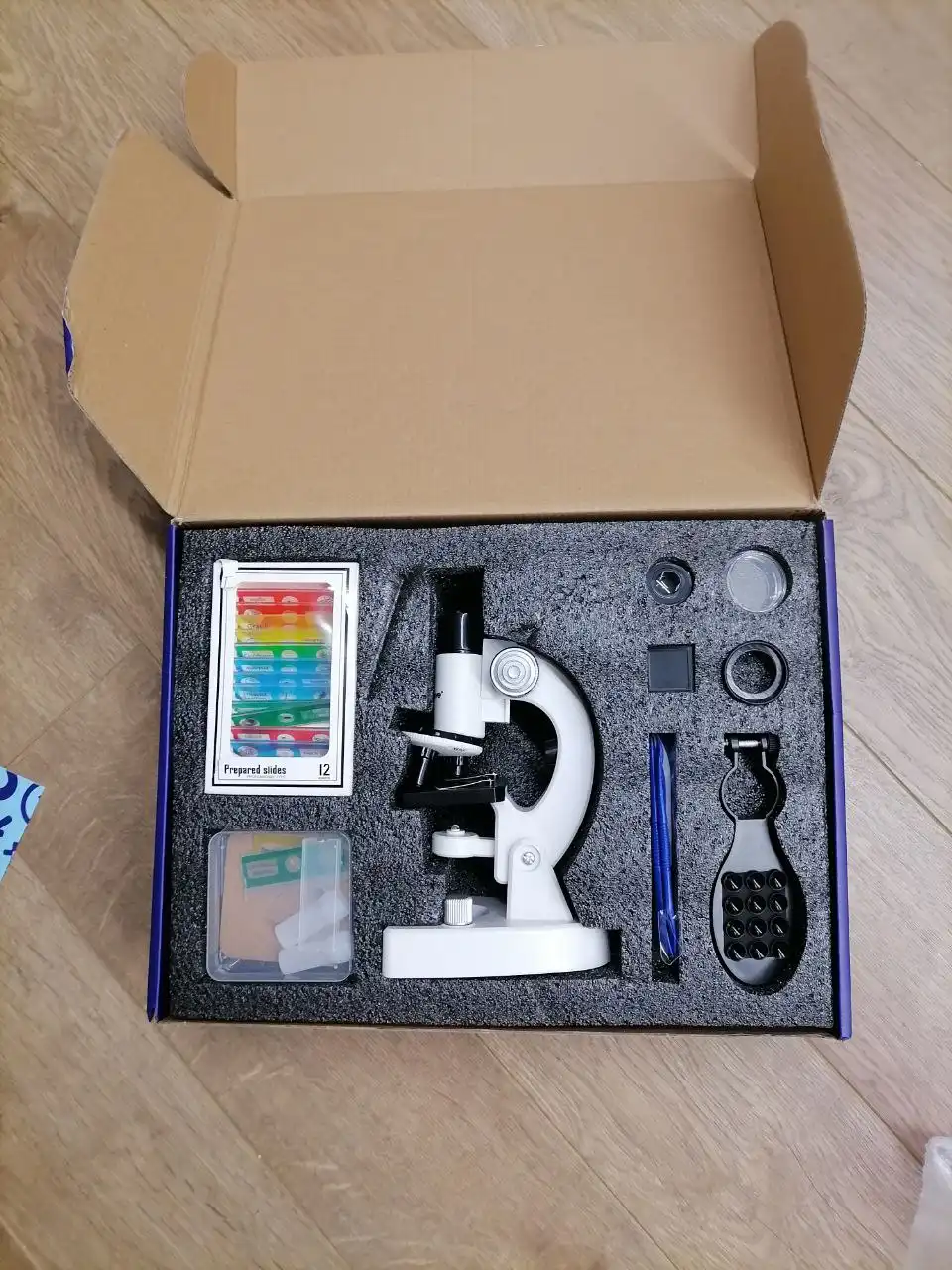 Продажа полок, электросамоката и микроскопа