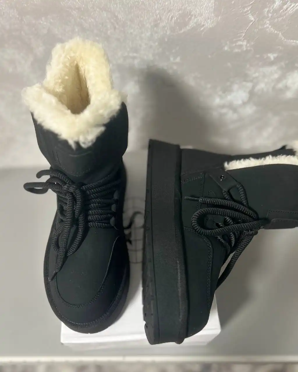 Продам новые УГГИ