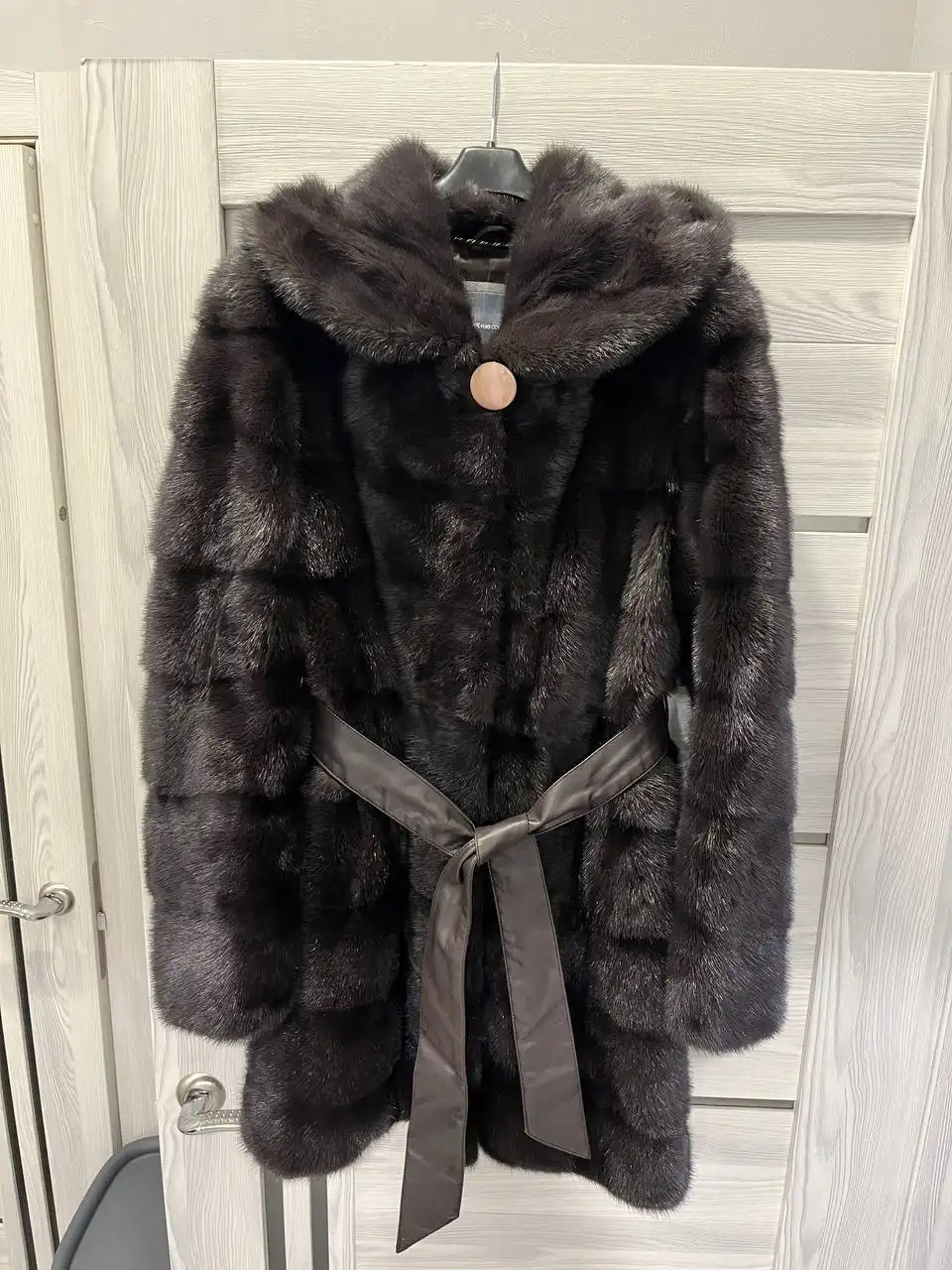 Продам норковую шубу