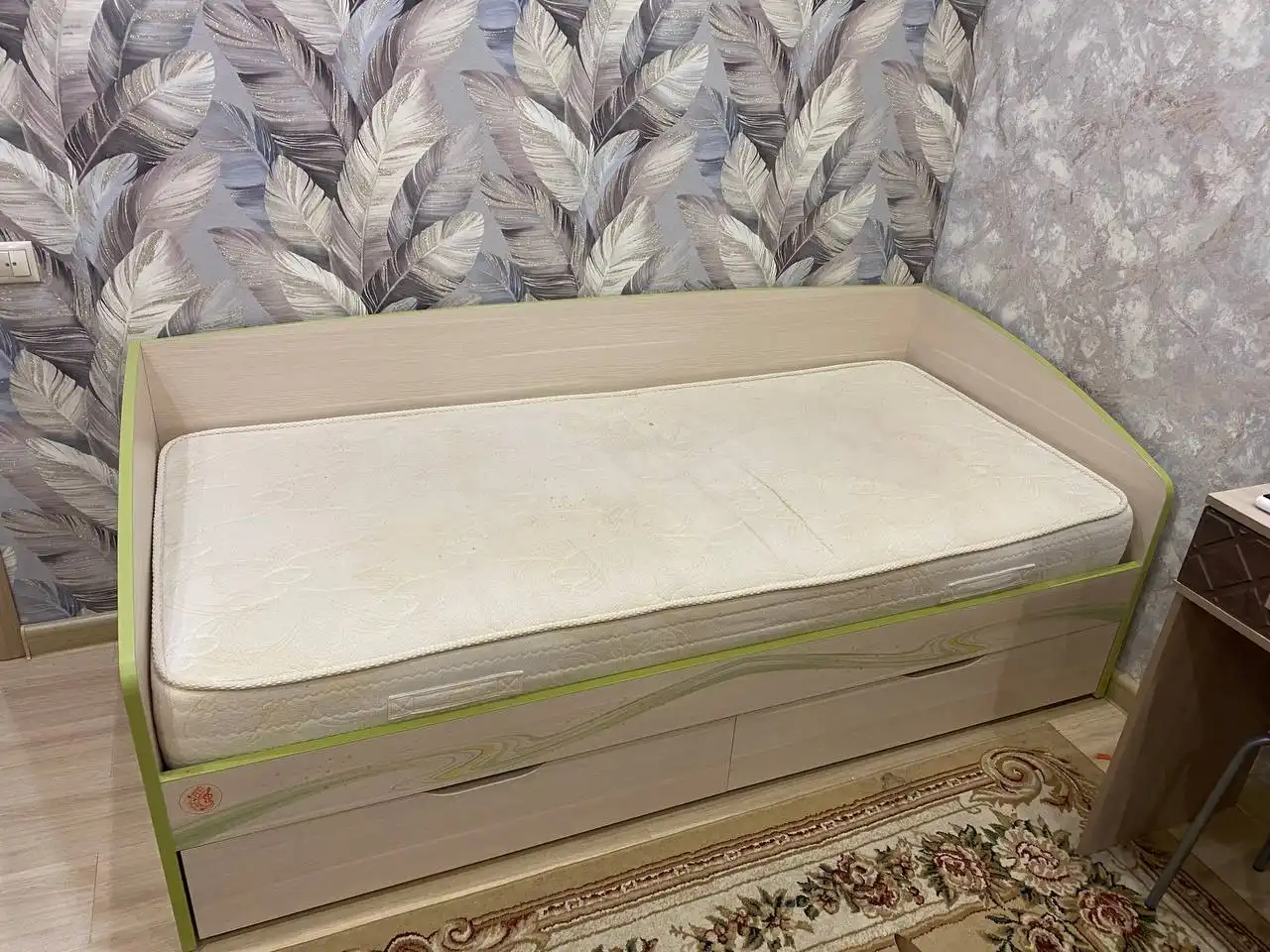 Продажа б/у кровати в Сургуте