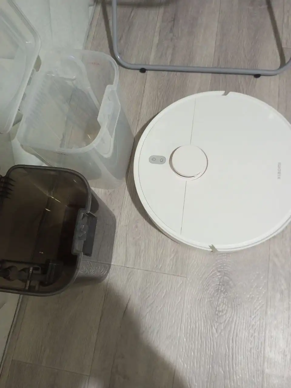 Продажа новой стиральной машины, робота-пылесоса Xiaomi, коляски 3в1 и iPhone 15