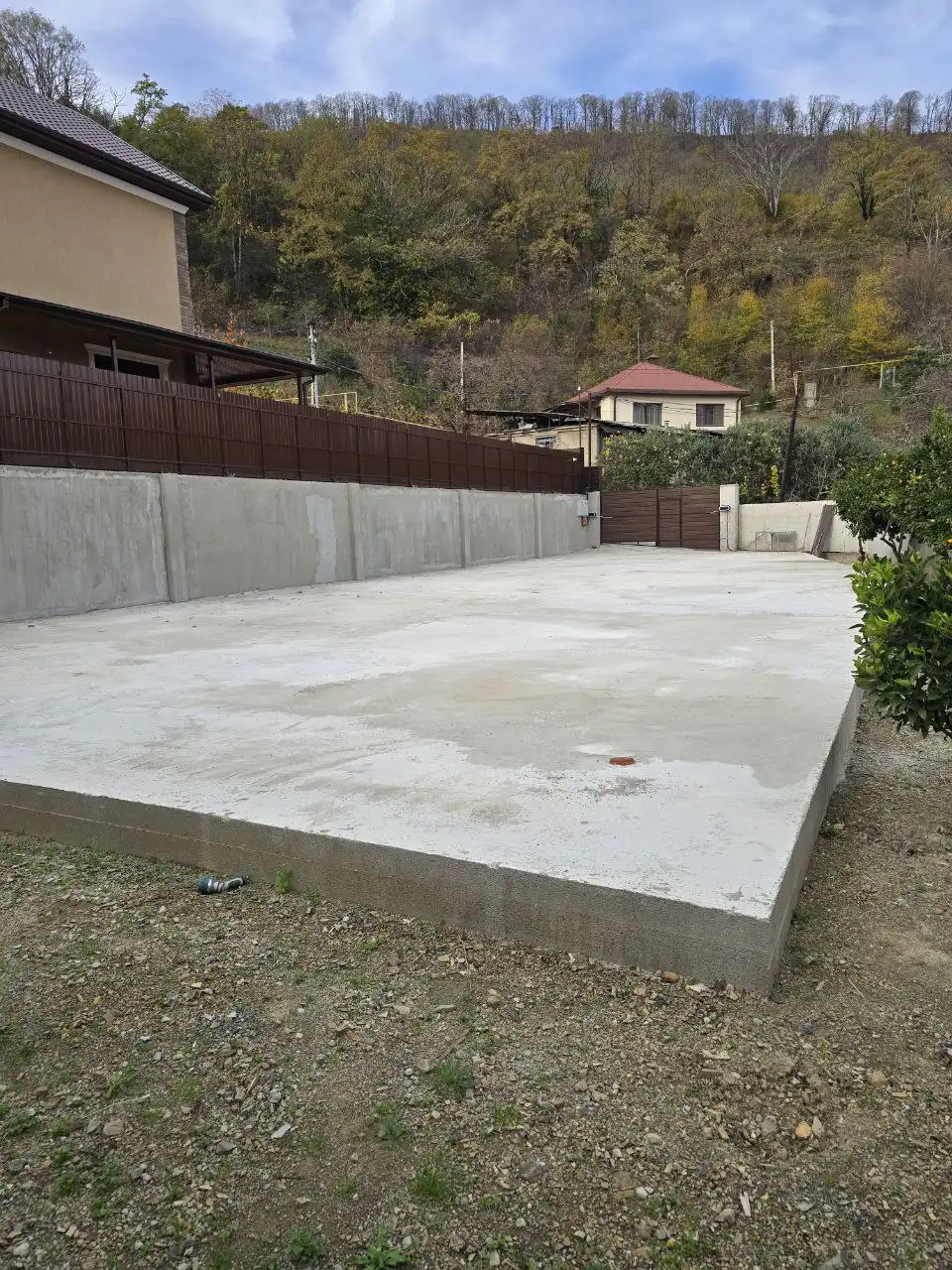 Сдам землю в аренду в Сочи