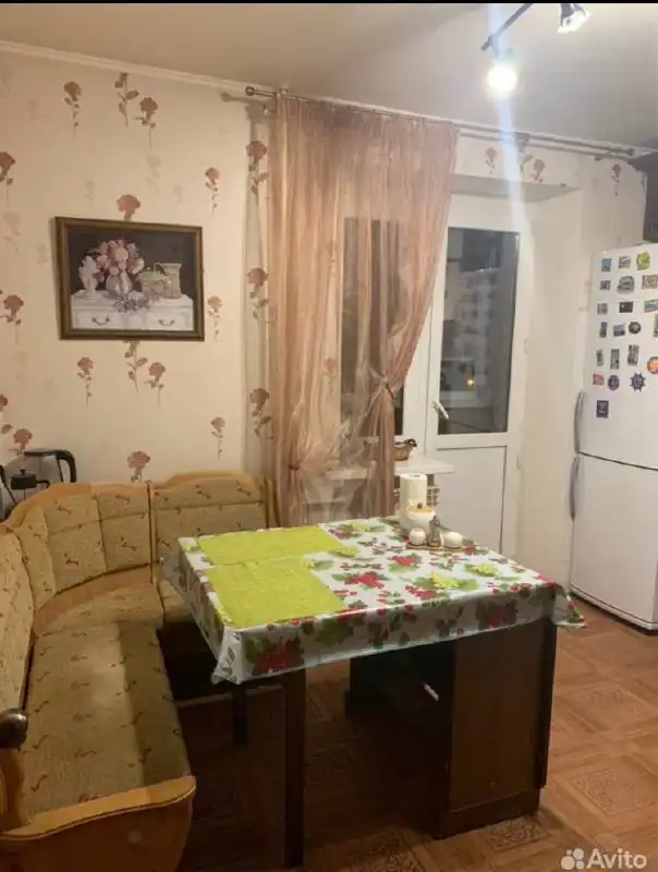 Сдается 2-комнатная квартира 56 кв.м на ул. Зиповской