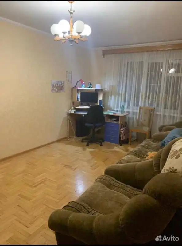 Сдается 2-комнатная квартира 56 кв.м на ул. Зиповской