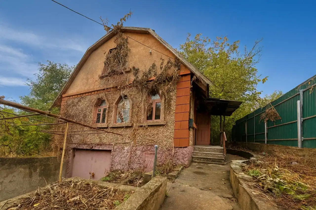 Продаётся дом лесника с правом прописки - Дома (Недвижимость) в Михайловка