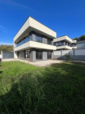 Продам дом в Дагомысе КП Серебряный ручей - Земля в Дагомыс