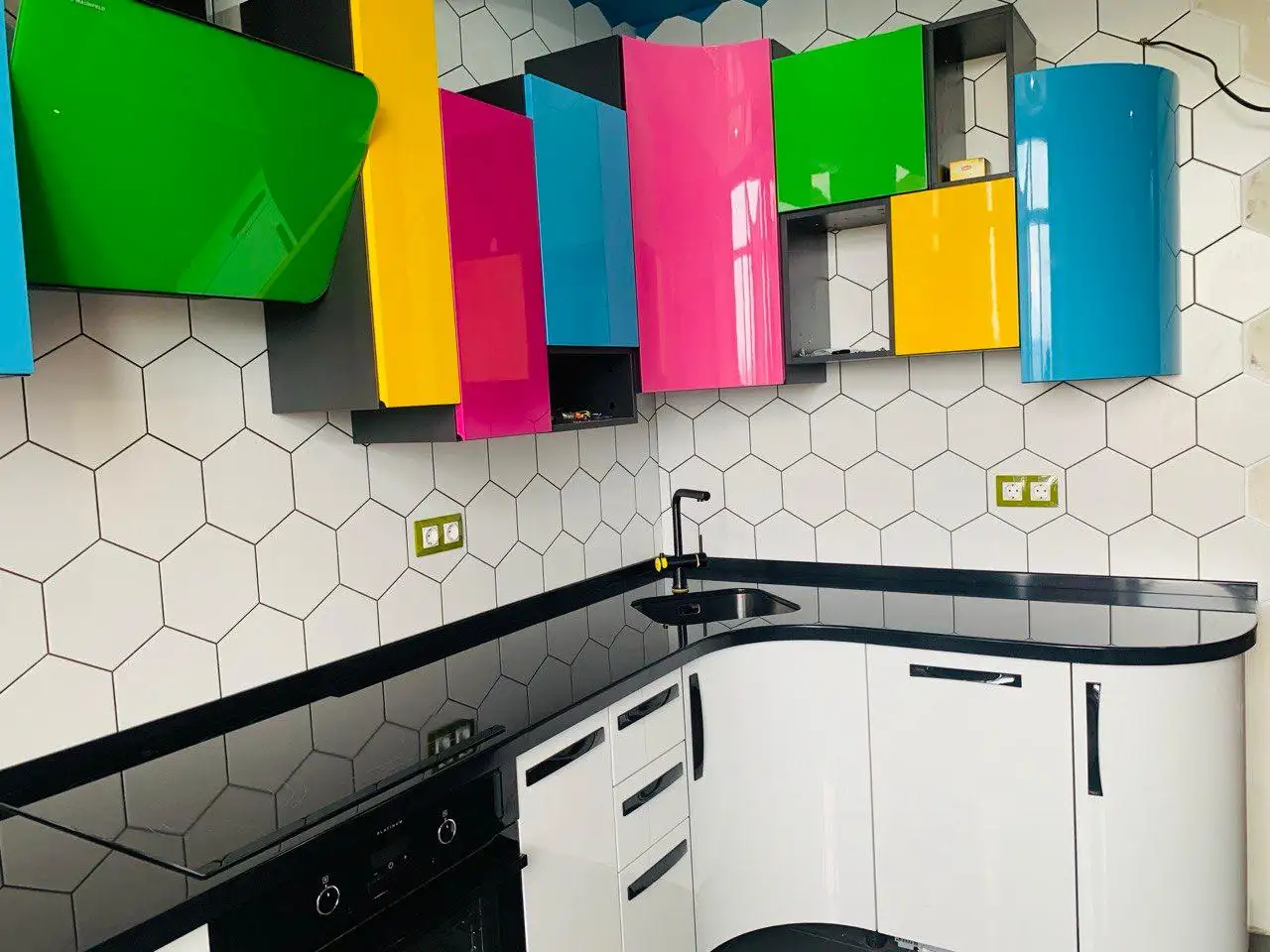 Квартира с ярким дизайном в Сочи - Квартиры (Недвижимость) в Сочи