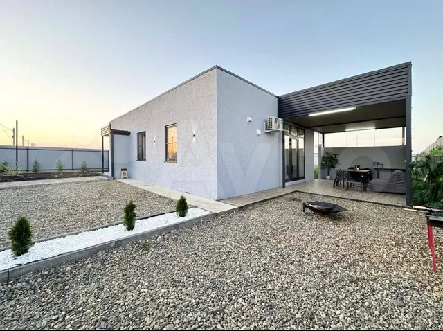 Продается дом с участком и мебелью в Краснодаре - Парковочные места в Краснодар