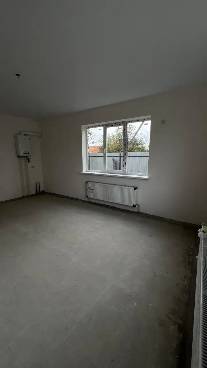 Продам просторный дом с земельным участком и пропиской в Краснодаре - Дома (Недвижимость) в Краснодар